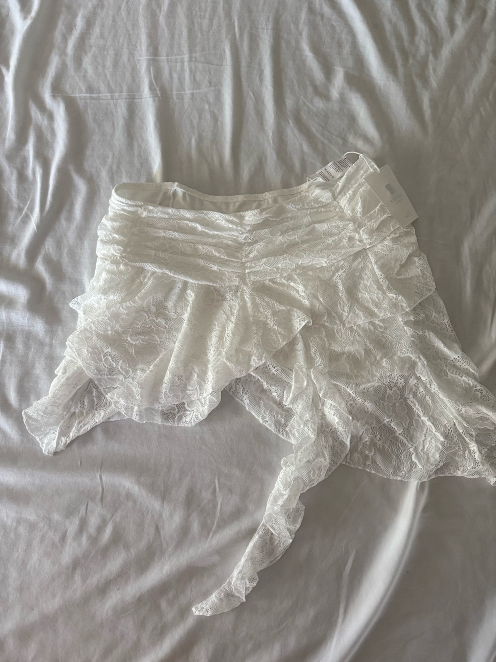 SHEIN White Lace Ruffled Asymmetrical Mini Skirt
